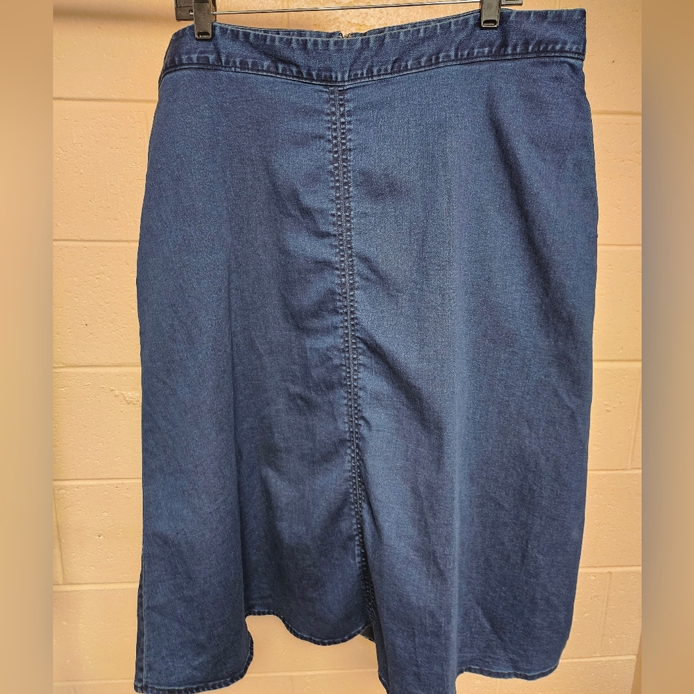 Liz Claiborne Denim Blue Midi Skirt
